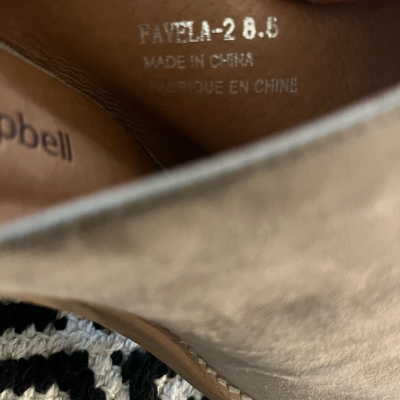 Jeffrey Campbell Mules slides Favela-2 beige 8.5 block heel pointy toe Worn Once - Picture 9 of 9